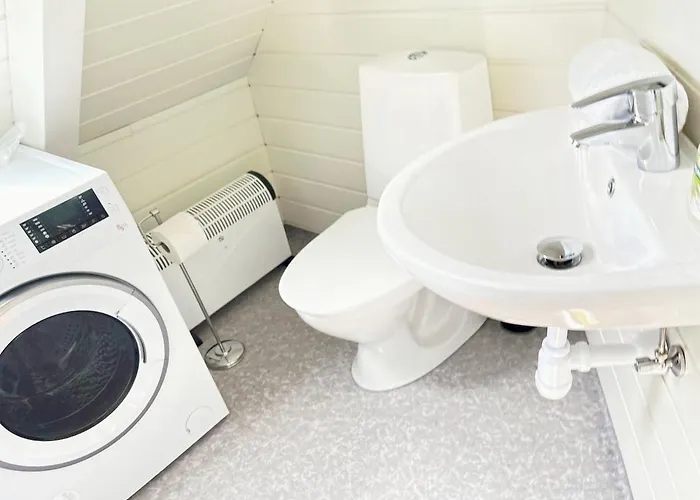 Heavenly Hideaway - Ap 17 *